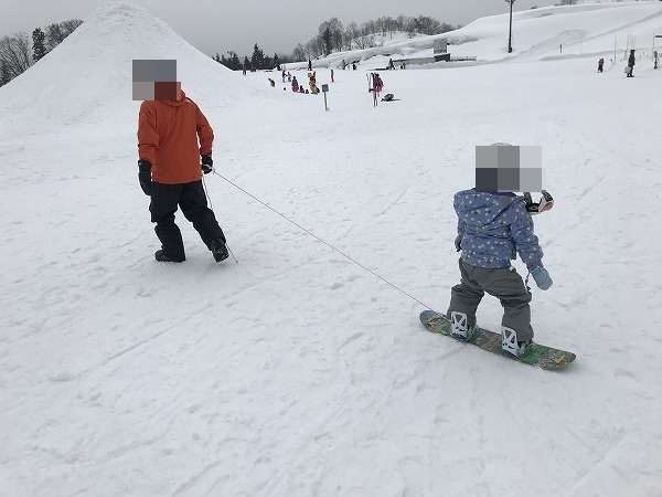 体験談】5歳幼児のスノーボード教え方!子供に教えるコツや順番は？ | まいにちRAINBOW